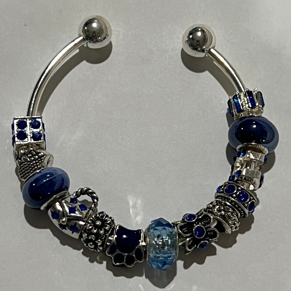 NAVY BANGLE EUROPEAN CHARM BRACELET